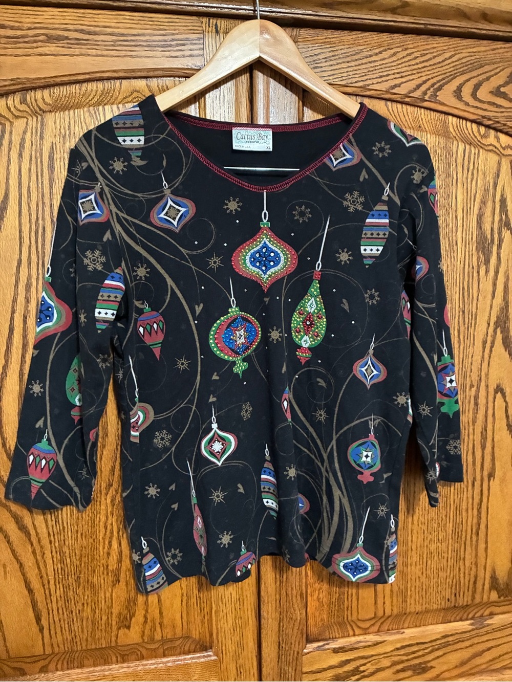 Cactus Bay Women’s XL Black Ornament-Print Long Sleeve Top Embellished Holiday